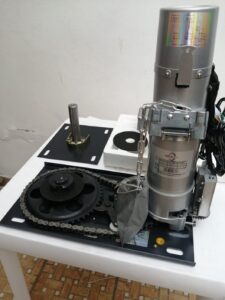 Motor Lateral Para Puerta Enrollable AMP Motions 300K